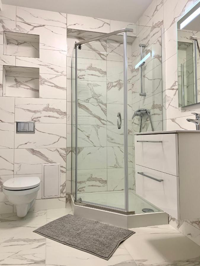 Apartament Pietrowy W Centrum Klodzka Z Darmowym Parkingiem Kladsko Exteriér fotografie